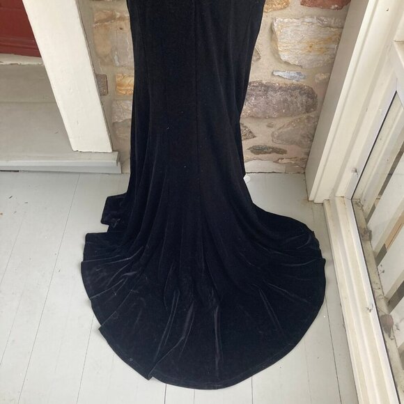 NWT Jovani Open Back Velvet High Slit Maxi Trumpet Gown Dress Women’s 4 - Picture 11 of 13